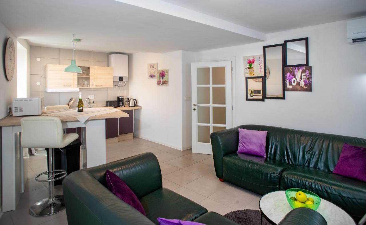 Ferienwohnung Crystal Deluxe Rovinj Exterior foto