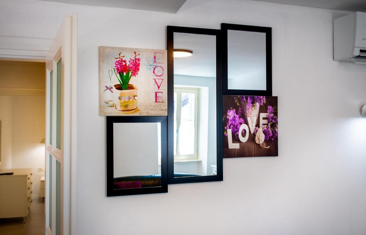 Ferienwohnung Crystal Deluxe Rovinj Exterior foto