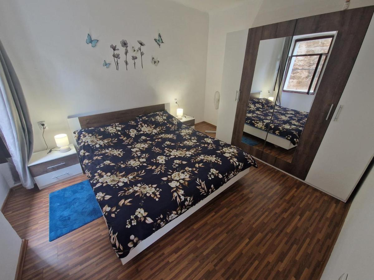 Ferienwohnung Crystal Deluxe Rovinj Exterior foto