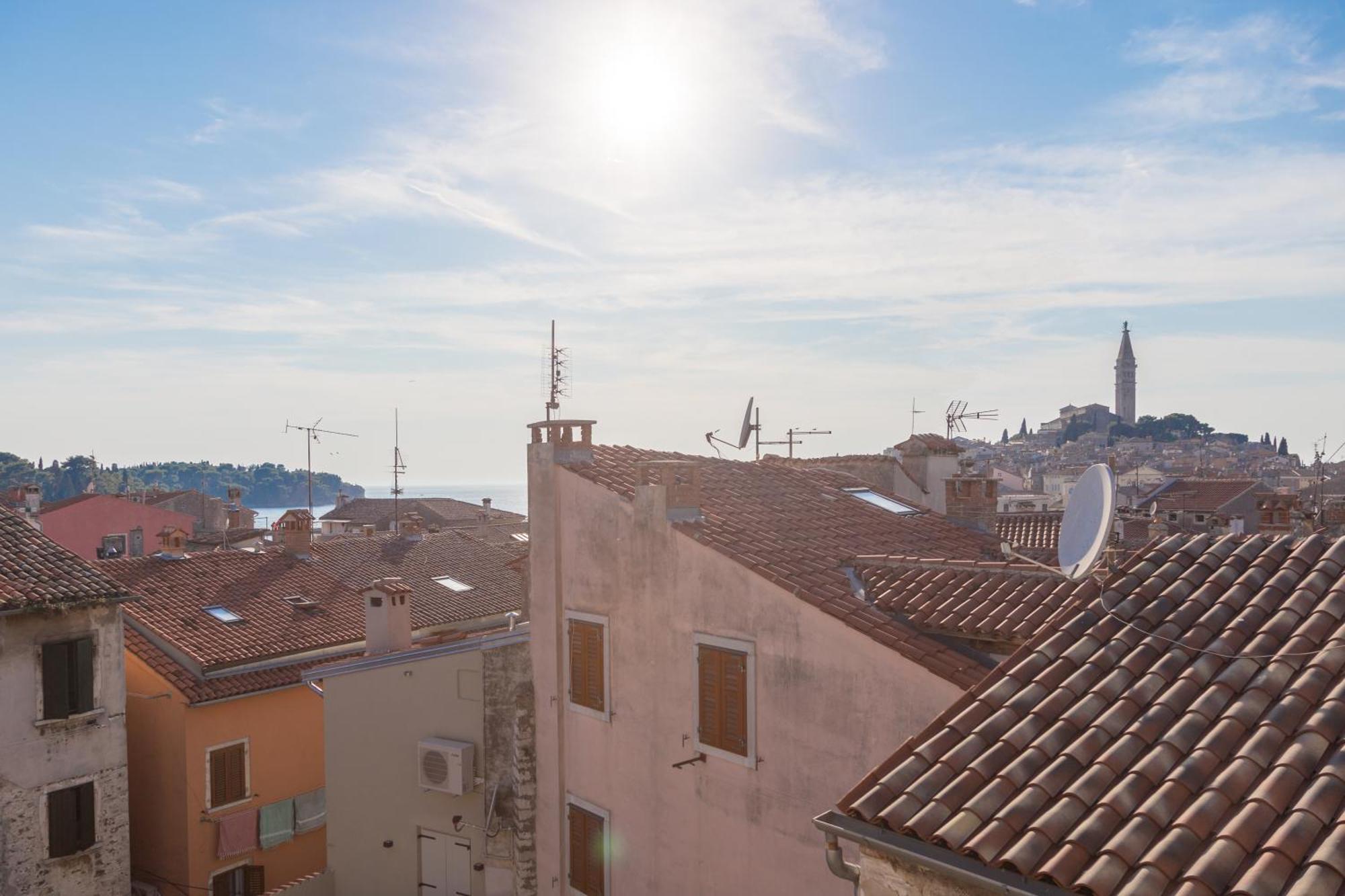 Ferienwohnung Crystal Deluxe Rovinj Exterior foto