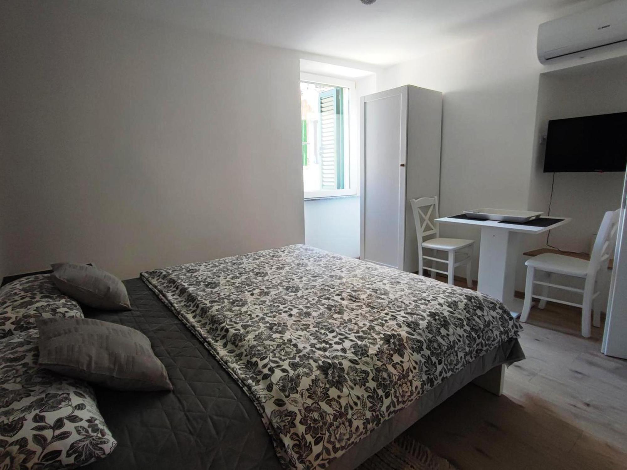 Ferienwohnung Crystal Deluxe Rovinj Exterior foto